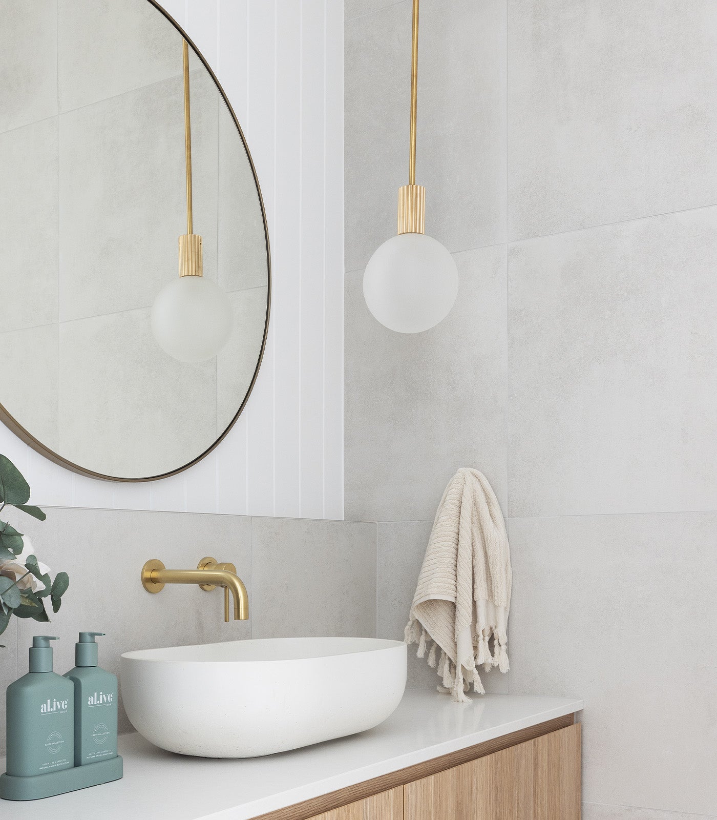 Bathroom with hanging lights cheap