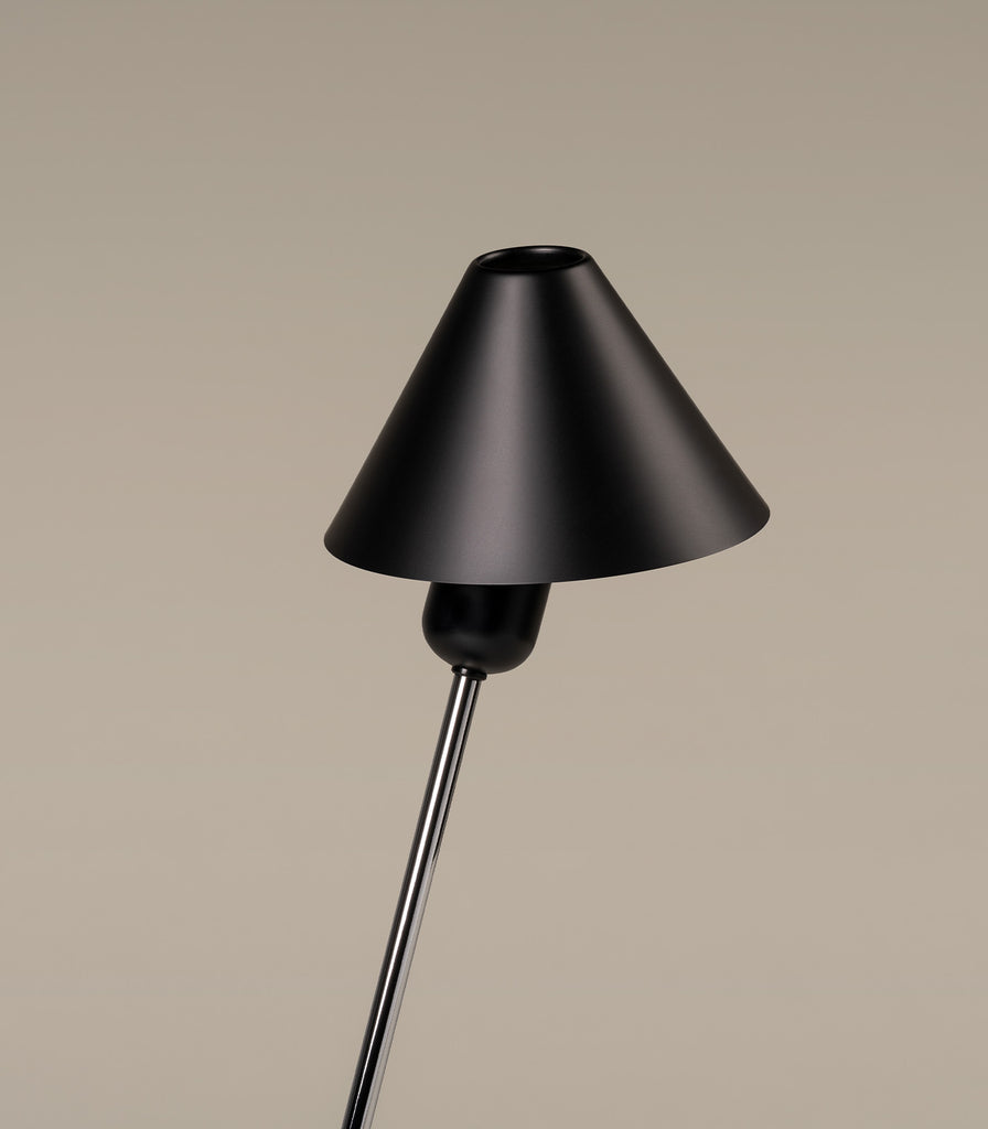 Santa & Cole Gira Table Lamp in Black Anodized Aluminuim