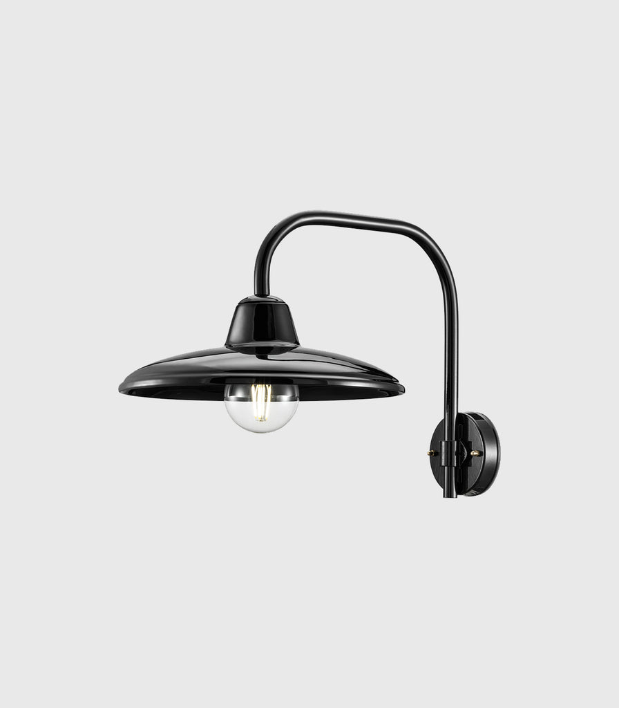 Ferroluce B&W Curve Wall Light in Curved