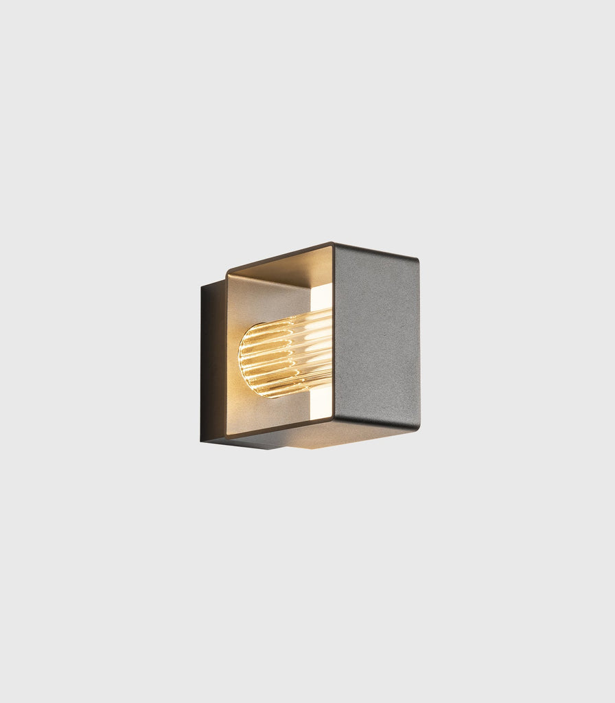Frame Wall Light | Lighterior