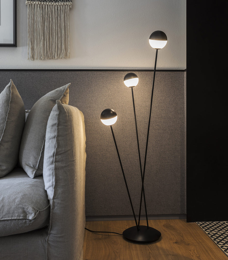 Estiluz Alfi 3lt Floor Lamp featured within interior space