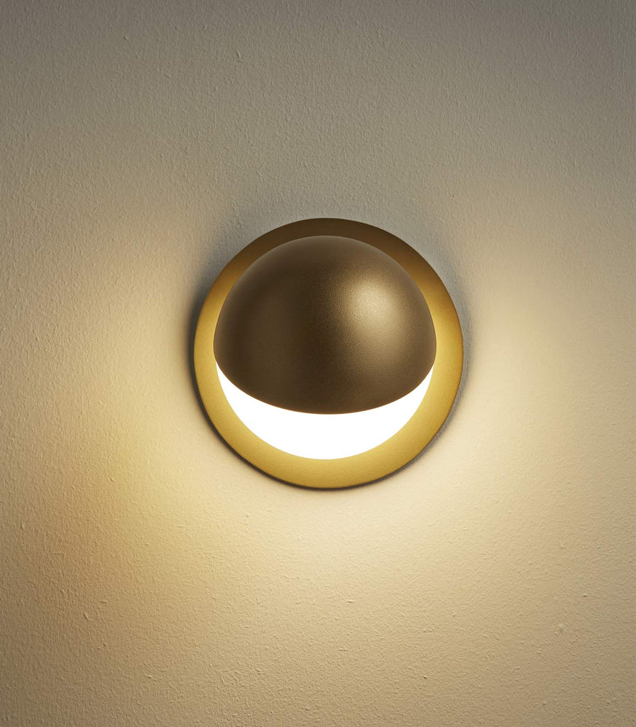 Estiluz Alfi Angled Wall Light in Matte Gold