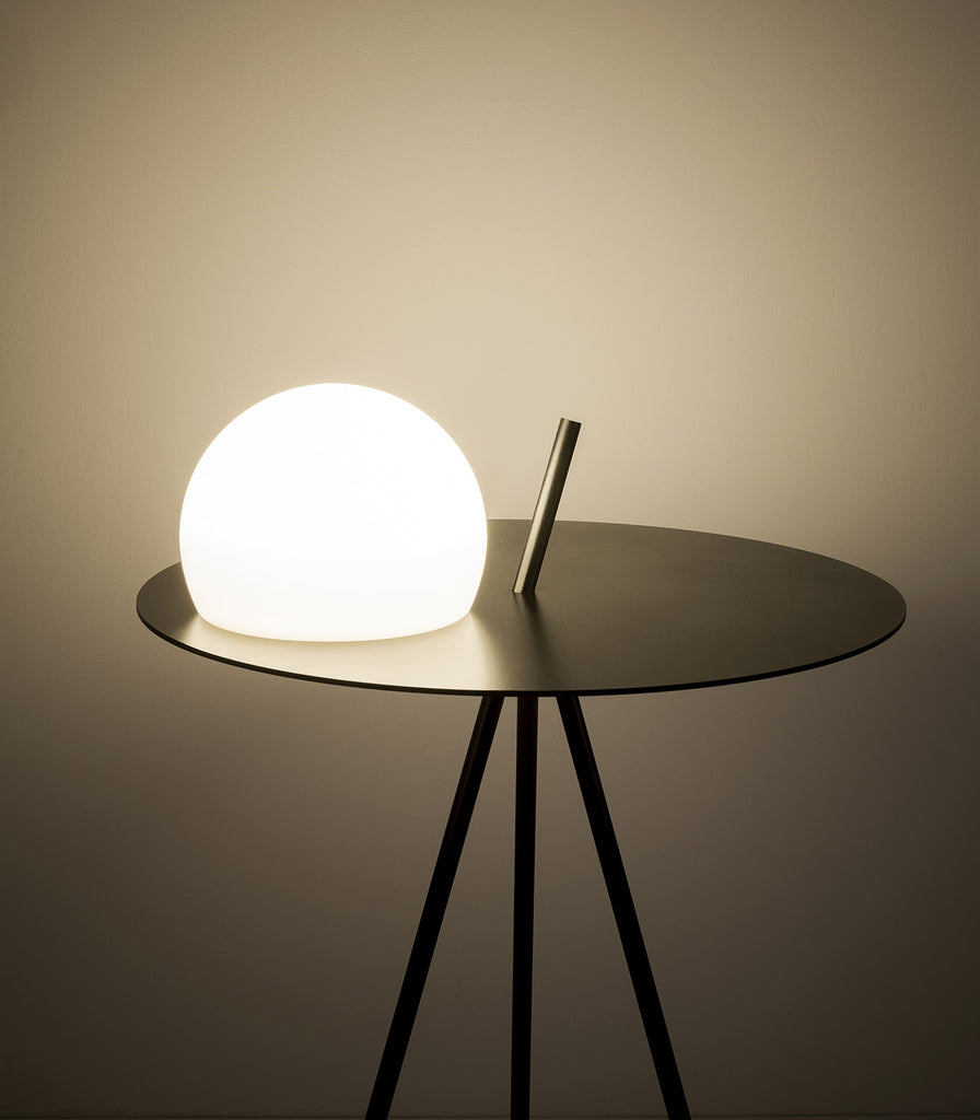 Estiluz Circ Floor Lamp fetaured within interior space