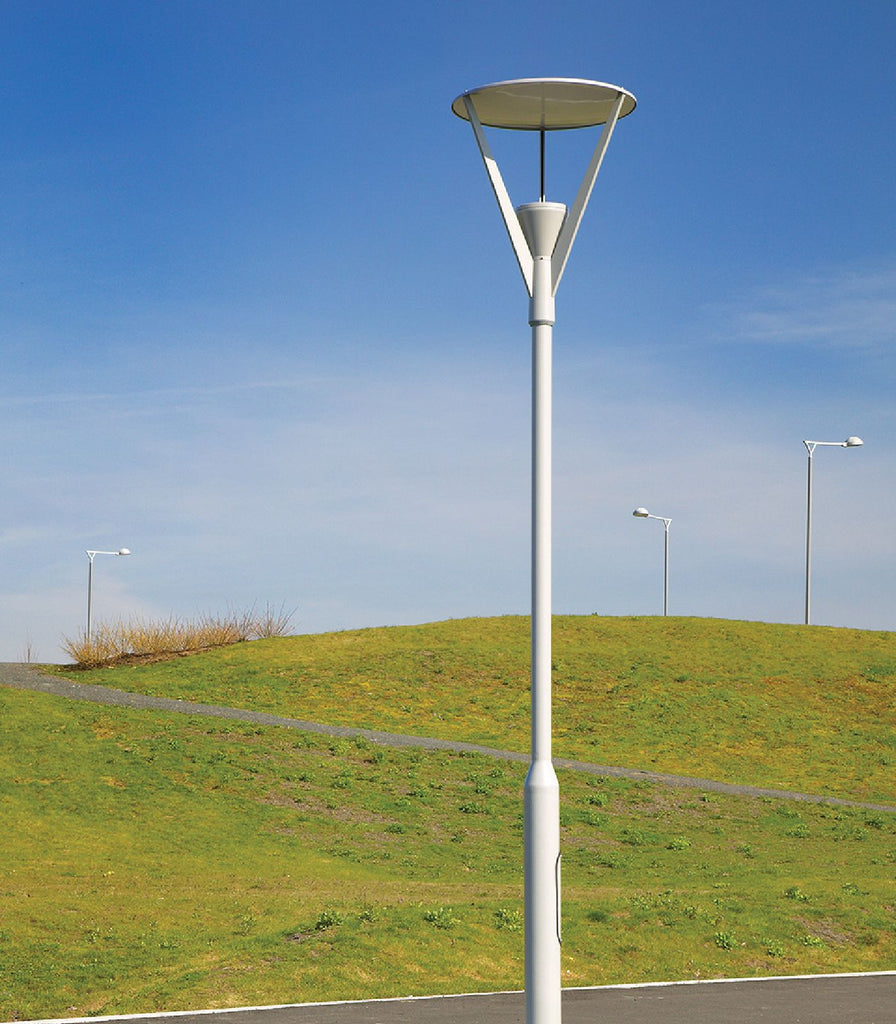 Norlys Nice Pole Light featured within a outdoor space
