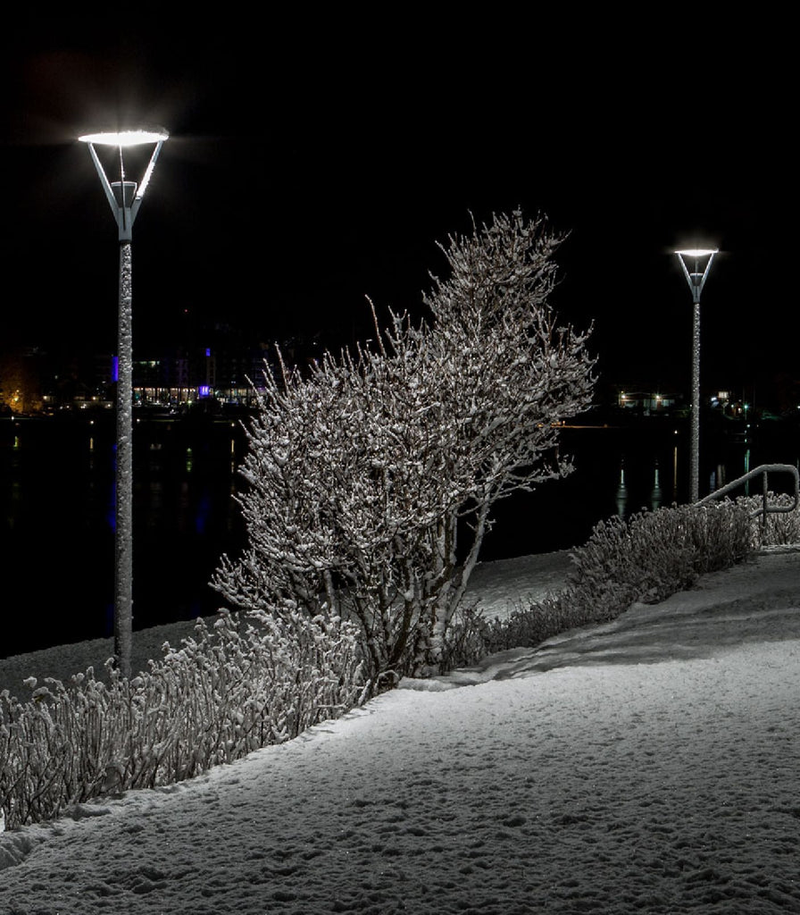 Norlys Nice Pole Light featured within a outdoor space