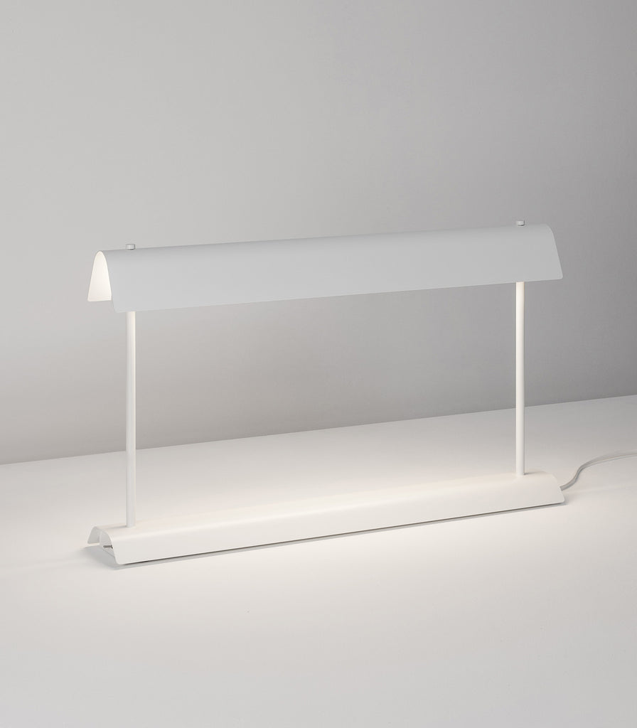 Estiluz Gada Table Lamp in White