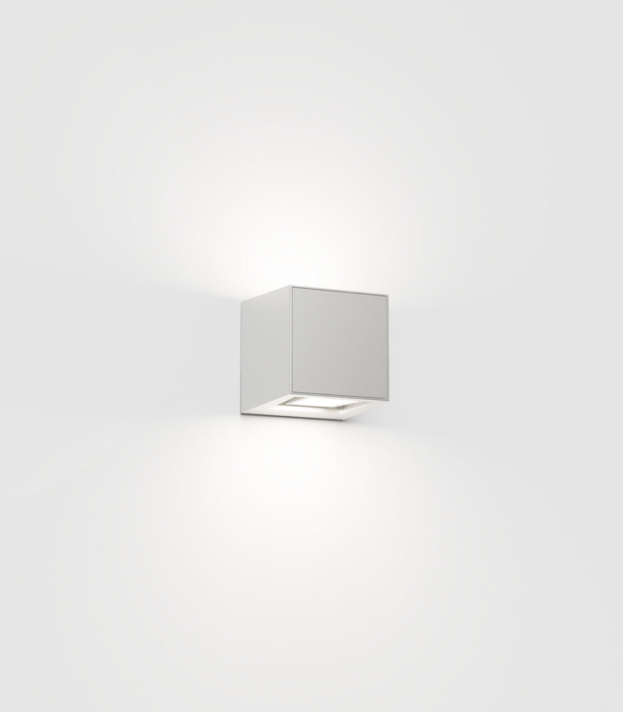 IP44.DE Gap Q Wall Light in Pure White