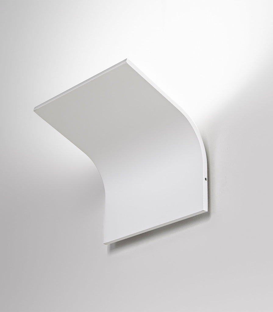 Panzeri App Wall Light in Large / White close up